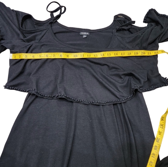 Torrid Black Cold Shoulder Pom Pom Fringe Skater Ruffle Overlay Flowy Dress 1X - Picture 6 of 9